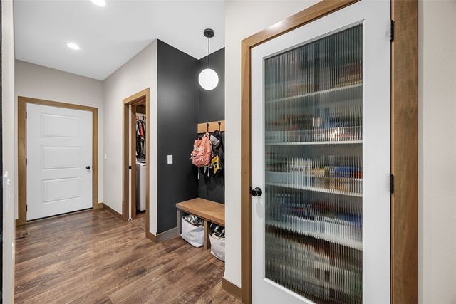 3061 Dell Ridge Lane, Hiawatha, IA 52233