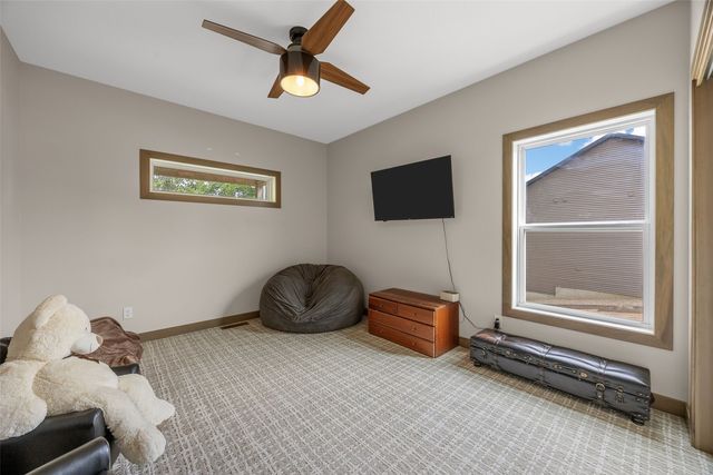 3061 Dell Ridge Lane, Hiawatha, IA 52233