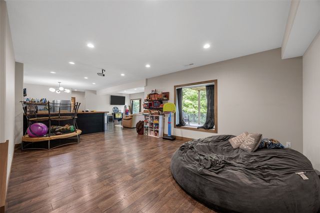 3061 Dell Ridge Lane, Hiawatha, IA 52233