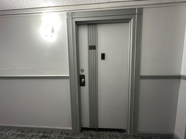 16919 N Bay Rd 617, Sunny Isles Beach, FL 33160