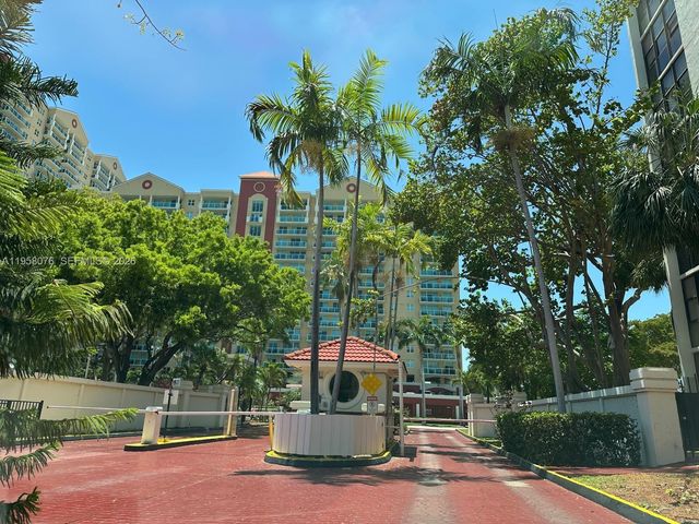 16919 N Bay Rd 617, Sunny Isles Beach, FL 33160