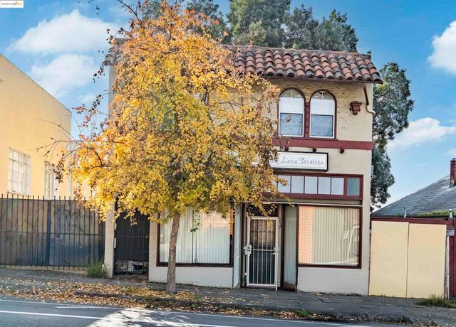 2257 MACARTHUR BLVD., Oakland, CA 94602