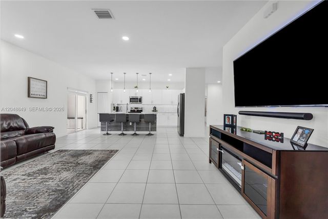 21100 SW 127th Place, Miami, FL 33177