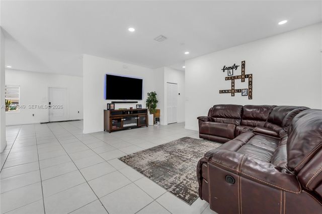 21100 SW 127th Place, Miami, FL 33177