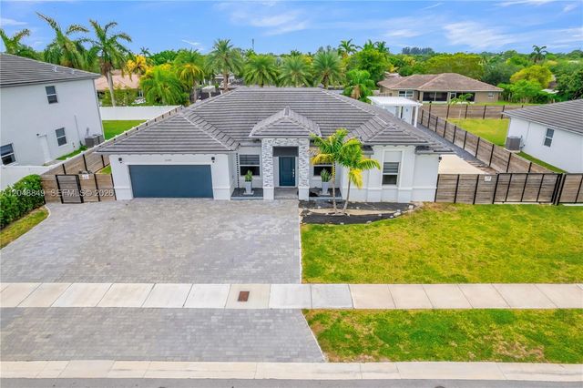21100 SW 127th Place, Miami, FL 33177