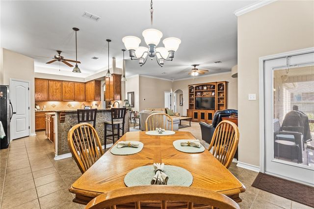 3818 Gladstone Dr, Corpus Christi, TX 78414