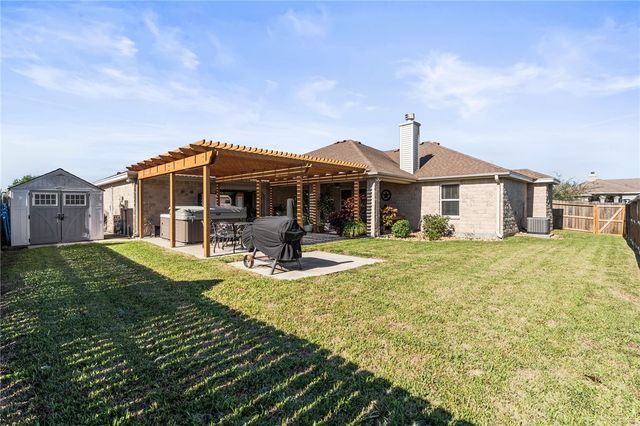 3818 Gladstone Dr, Corpus Christi, TX 78414