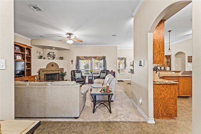 3818 Gladstone Dr, Corpus Christi, TX 78414