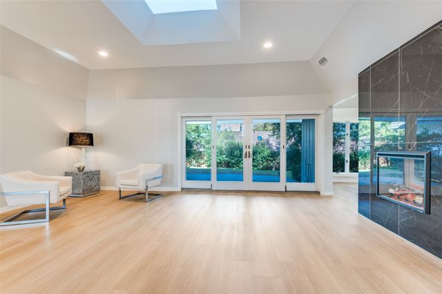 3005 E Cortez Court, Irving, TX 75062