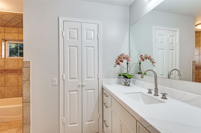 3005 E Cortez Court, Irving, TX 75062