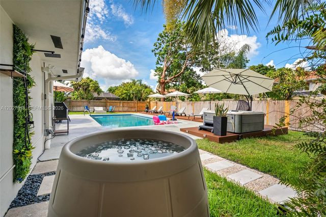 8101 W Lake Drive, Lake Clarke Shores, FL 33406