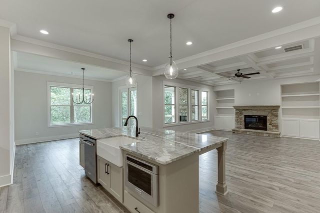 5070 Shade Creek Crossing, Cumming, GA 30028