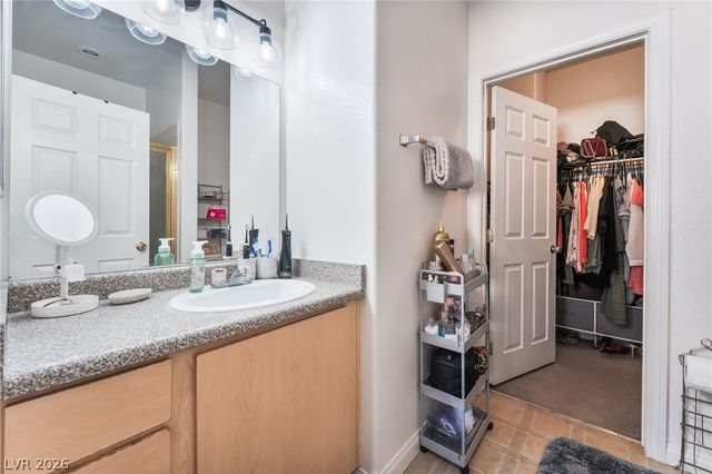 4915 East Russell RD Road, Las Vegas, NV 89120