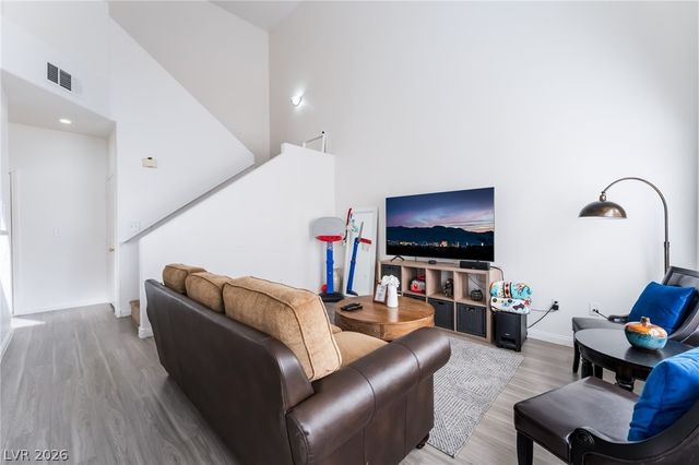4915 East Russell RD Road, Las Vegas, NV 89120