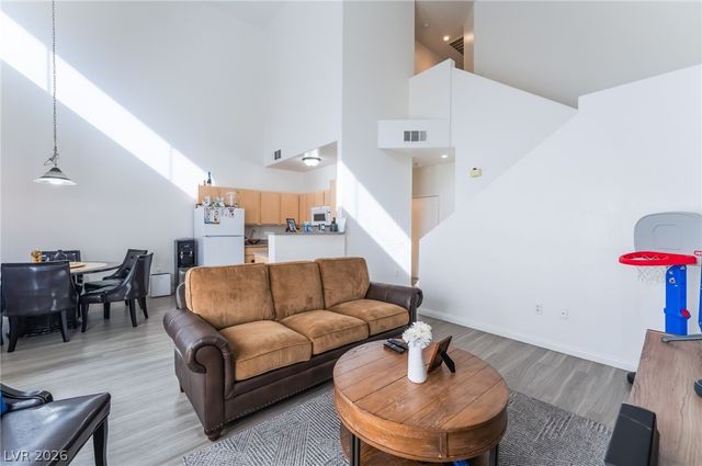4915 East Russell RD Road, Las Vegas, NV 89120