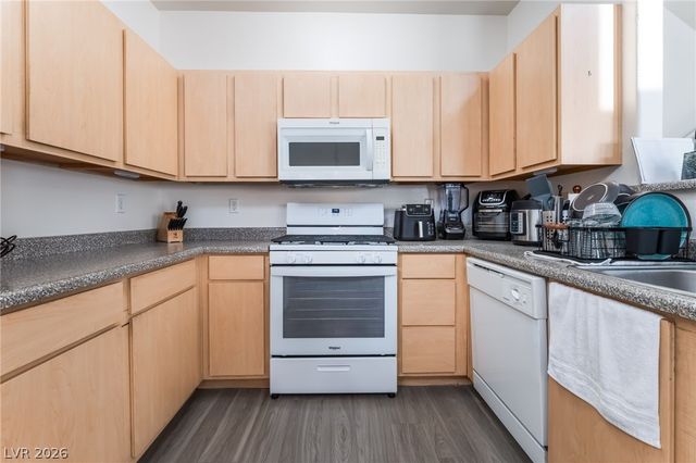 4915 East Russell RD Road, Las Vegas, NV 89120