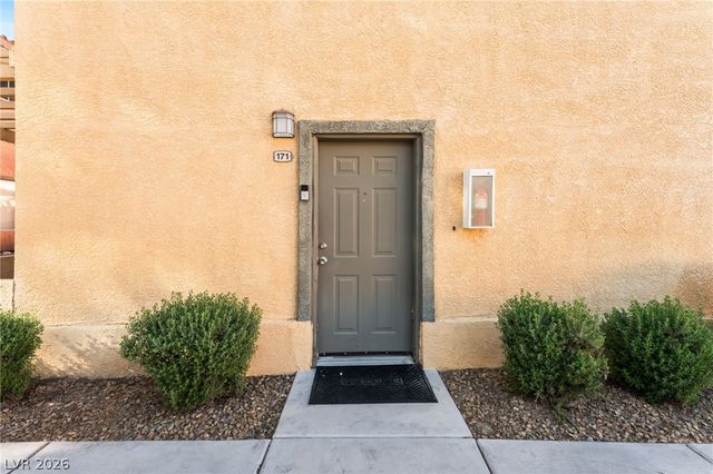 4915 East Russell RD Road, Las Vegas, NV 89120