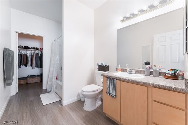 4915 East Russell RD Road, Las Vegas, NV 89120
