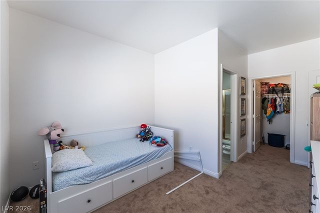 4915 East Russell RD Road, Las Vegas, NV 89120