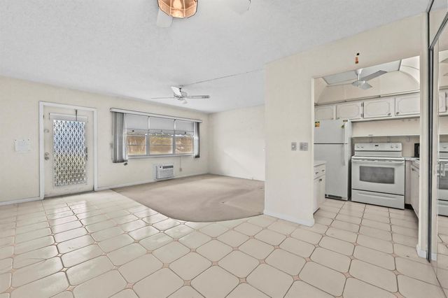 411 Durham N, Deerfield Beach, FL 33442