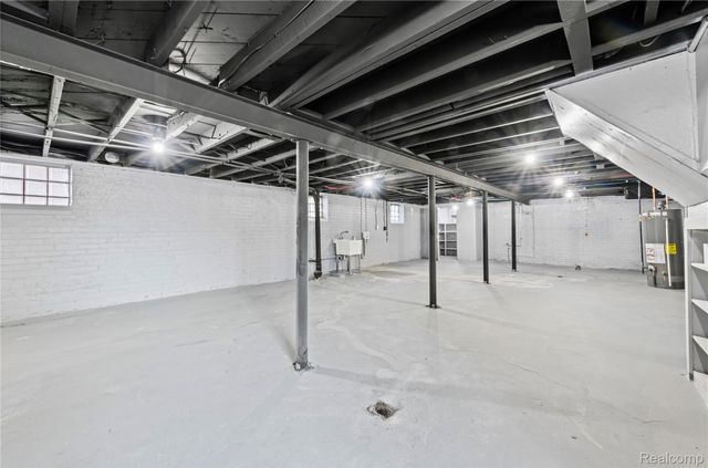 5045 Balfour Road, Detroit, MI 48224