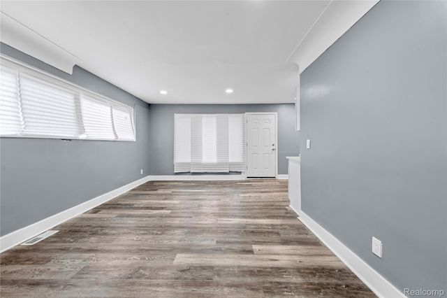 5045 Balfour Road, Detroit, MI 48224