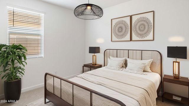 15470 W DESERT HOLLOW Drive, Surprise, AZ 85387