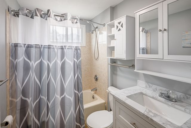 32 Plum Island Blvd, Newbury, MA 01951