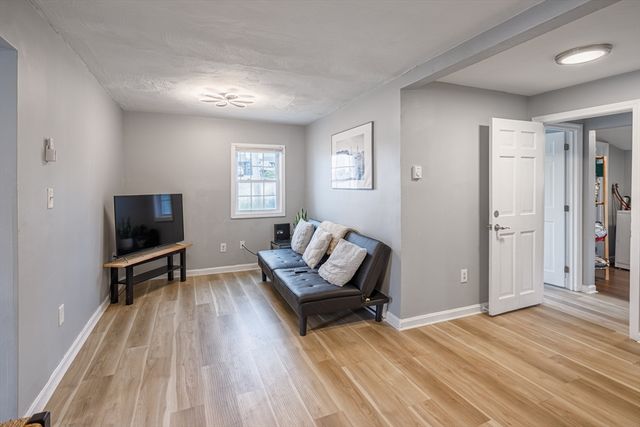32 Plum Island Blvd, Newbury, MA 01951