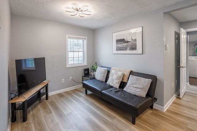 32 Plum Island Blvd, Newbury, MA 01951
