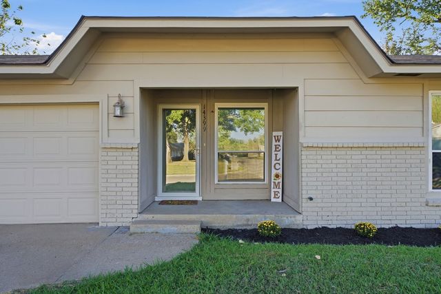 14399 S Poplar Street, Glenpool, OK 74033