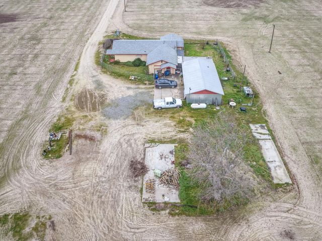 13370 S Bryan Avenue, Caruthers, CA 93609