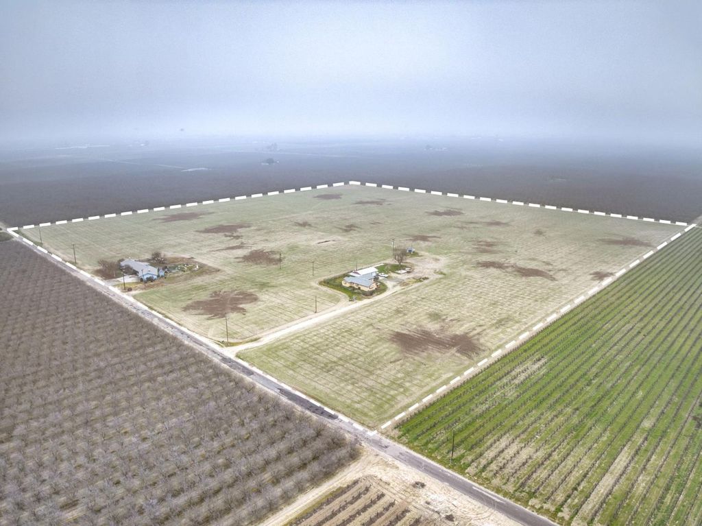 13370 S Bryan Avenue, Caruthers, CA 93609