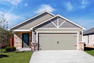 12732 Carrara Lane, Yukon, OK 73099