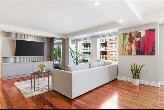 4 Battery Wharf 4308, Boston, MA 02109