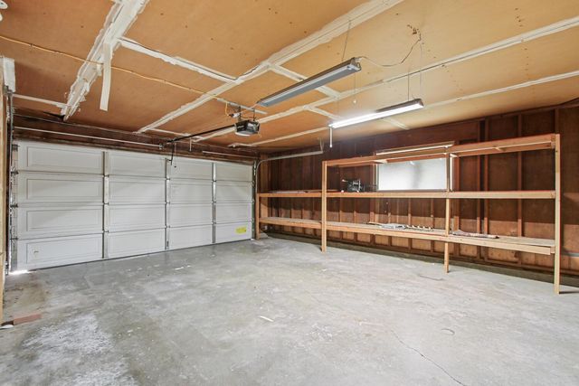 912 Los Robles, Davis, CA 95618