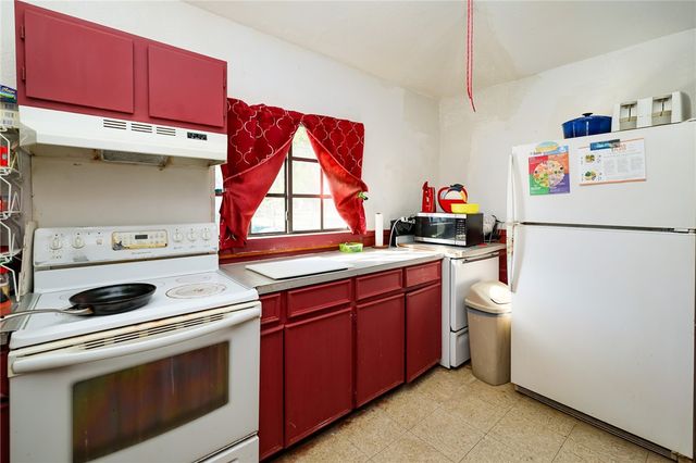 5922 Solomon, Corpus Christi, TX 78415