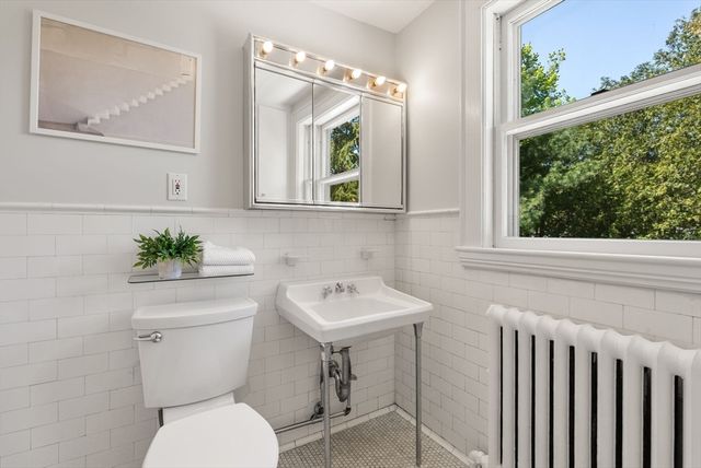 89 Beaumont Ave, Newton, MA 02460