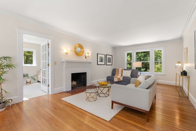 89 Beaumont Ave, Newton, MA 02460
