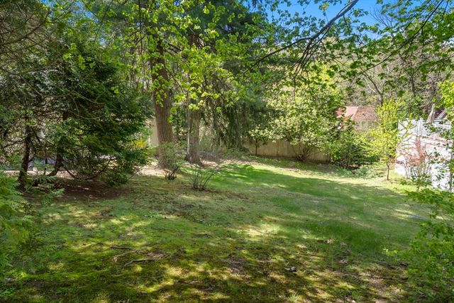 89 Beaumont Ave, Newton, MA 02460