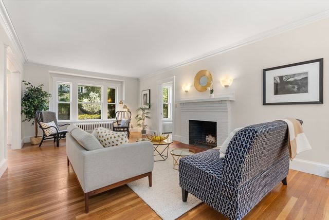 89 Beaumont Ave, Newton, MA 02460