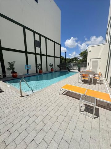 1045 NE 18th Ave 304, Fort Lauderdale, FL 33304