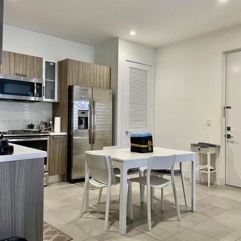 1045 NE 18th Ave 304, Fort Lauderdale, FL 33304