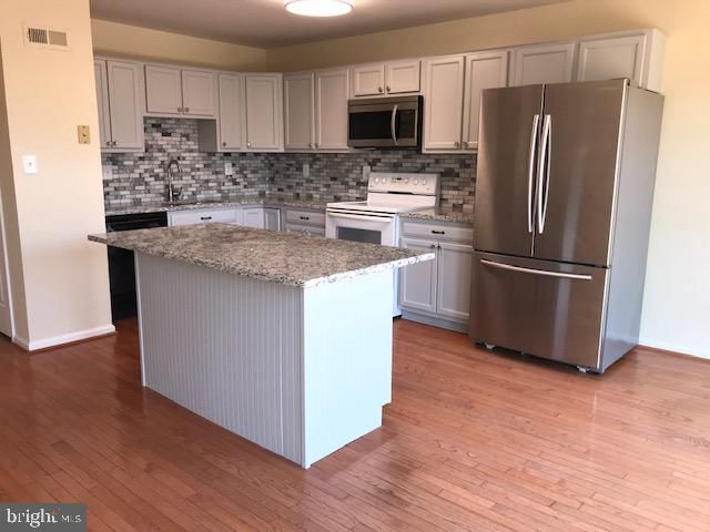 103 STONEY BROOK CT, Stafford, VA 22554
