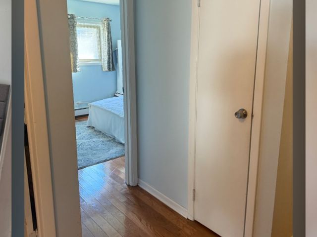 551 Carlysle Drive 2, Clarendon Hills, IL 60514