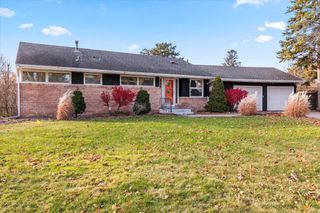 5528 Merritt Circle, Edina, MN 55436