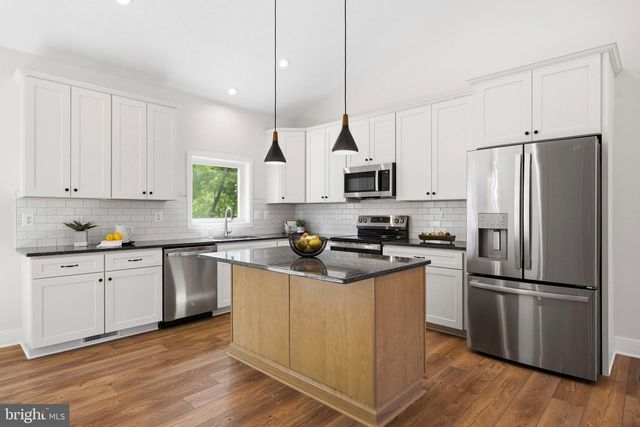1362 SOLOMONS ISLAND RD, Huntingtown, MD 20639
