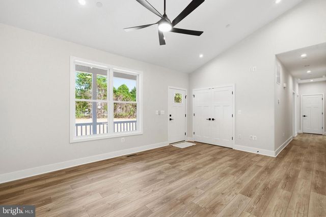 1362 SOLOMONS ISLAND RD, Huntingtown, MD 20639