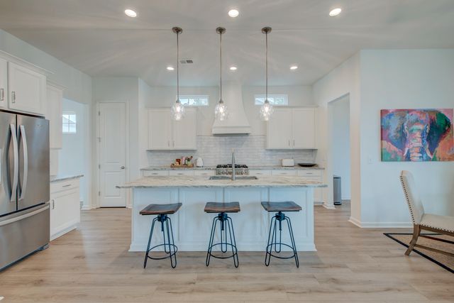 648 Water Lily Trail, Summerville, SC 29485