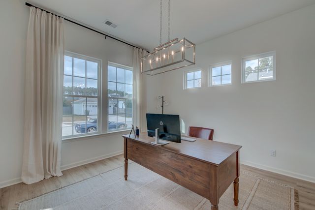 648 Water Lily Trail, Summerville, SC 29485